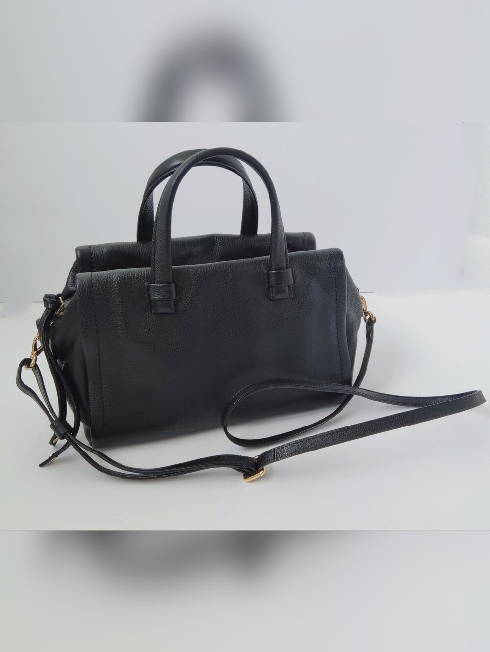 Banana Republic Classic Black Leather Satchel Handbag. Pre-owned.